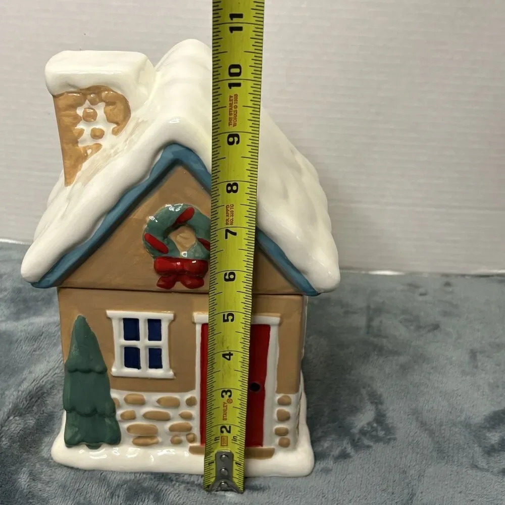 Holiday 57 oz Gingerbread House Glazed Ceramic Treat Cookie Jar Christmas Decor